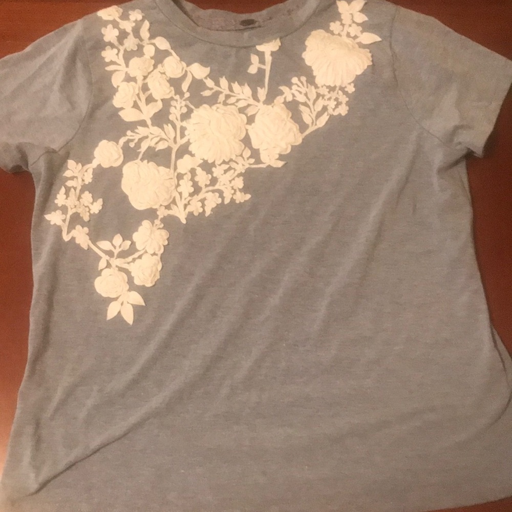 Floral Embroidered shirt